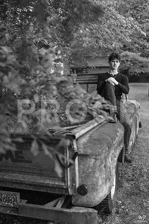 ed MRP06192 crop bw 4x6
